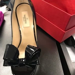 Valentino Black Couture Patent Bow Stiletto Pumps